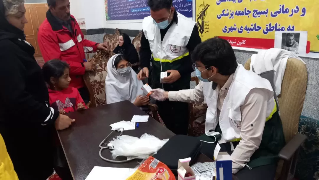 اعزام تیم‌های پزشکی به منطقه گِل‌سفید خرم‌آباد
