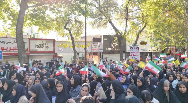 فریاد استکبارستیزی مردم خرم‌آباد در یوم‌الله ۱۳ آبان