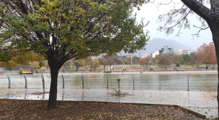 آرامش بارانیِ پائیز در زیباکنار خرم‌آباد